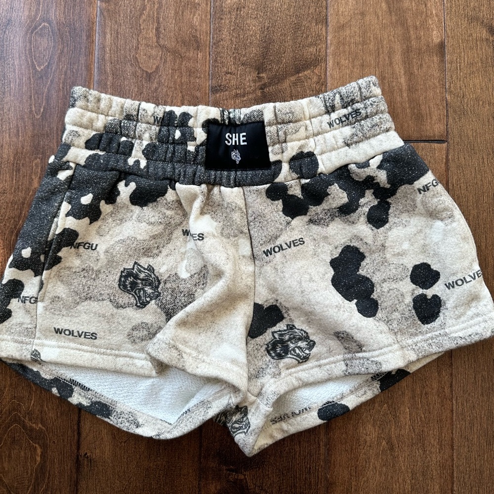 DARC SPORT She Shorts